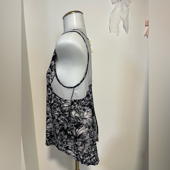 Lululemon Sculpt Tank Tie Back
Night Garden Ice Grey Black / Ice Grey - Picture 5 of 6